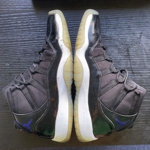 Jordan 11 Space Jam